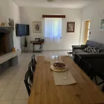 Bozini Dvori * Drnis