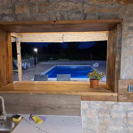 Bozini Dvori Villa Drnis