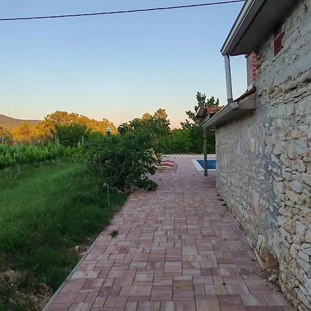 Bozini Dvori Vila